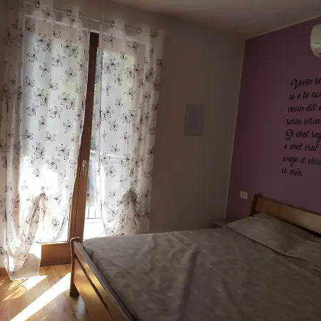 E De Poanute Фермерский дом *